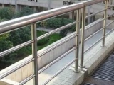 選擇不鏽鋼欄杆有(yǒu)哪些好處？
